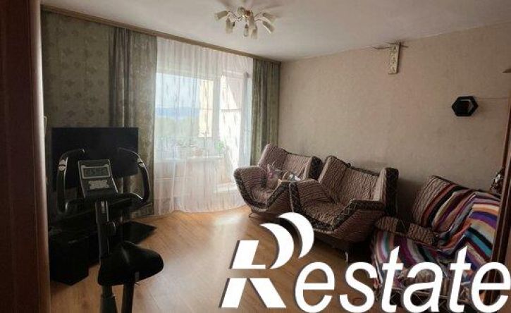 3-комн квартира микрорайон 148В, 8/2