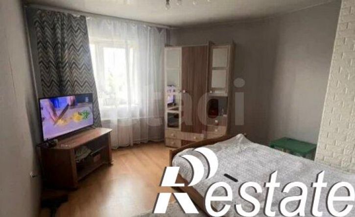 3-комн квартира улица Калашникова, 18,  д. 18