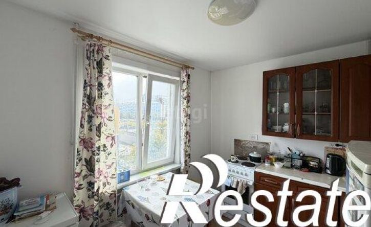 2-комн квартира проспект Строителей, 24,  д. 24