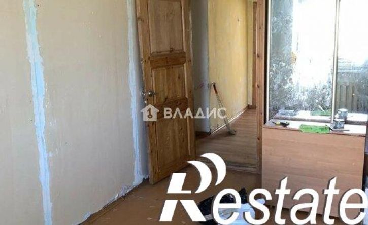 3-комн квартира улица Жердева, 33,  д. 33