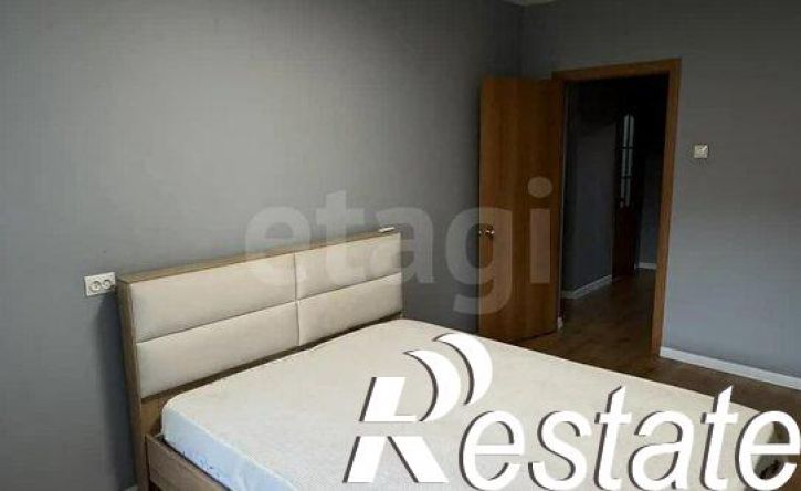 3-комн квартира улица Гагарина, 77А,  д. 77А