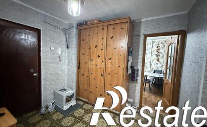 4-комн квартира улица Калашникова, 16,  д. 16