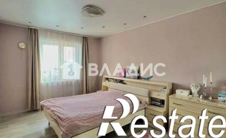 2-комн квартира улица Павлова, 64А,  д. 64А