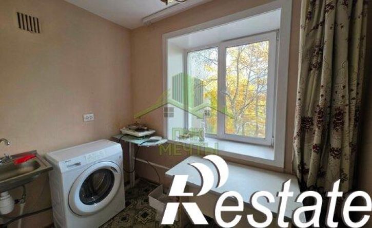 3-комн квартира улица Жердева, 102,  д. 102