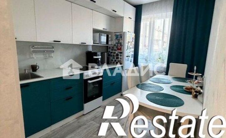 3-комн квартира 111-й микрорайон, 9