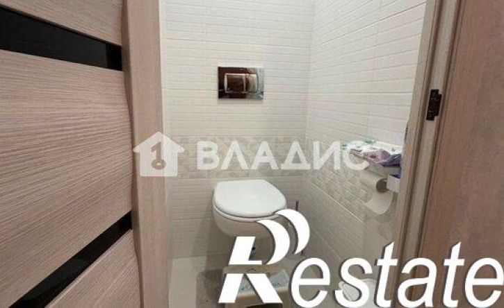 3-комн квартира 111-й микрорайон, 9
