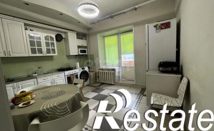4-комн квартира улица Трубачеева, 8В,  д. 8В