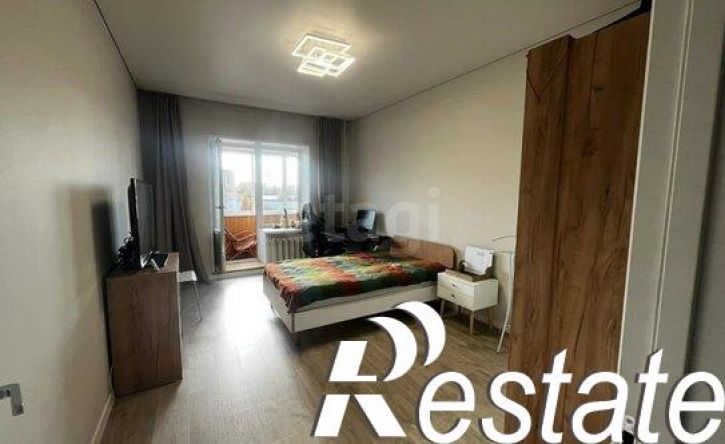 4-комн квартира улица Трубачеева, 8В,  д. 8В
