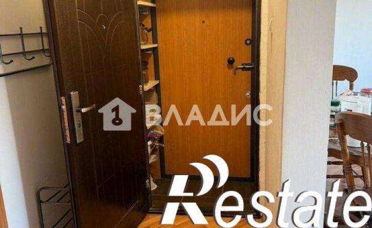 3-комн квартира проспект Строителей, 54,  д. 54