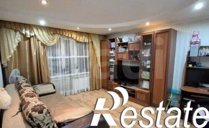 3-комн квартира микрорайон Энергетик, 57