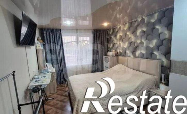 3-комн квартира микрорайон Энергетик, 57