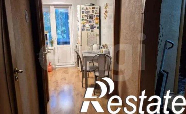 3-комн квартира микрорайон Энергетик, 57