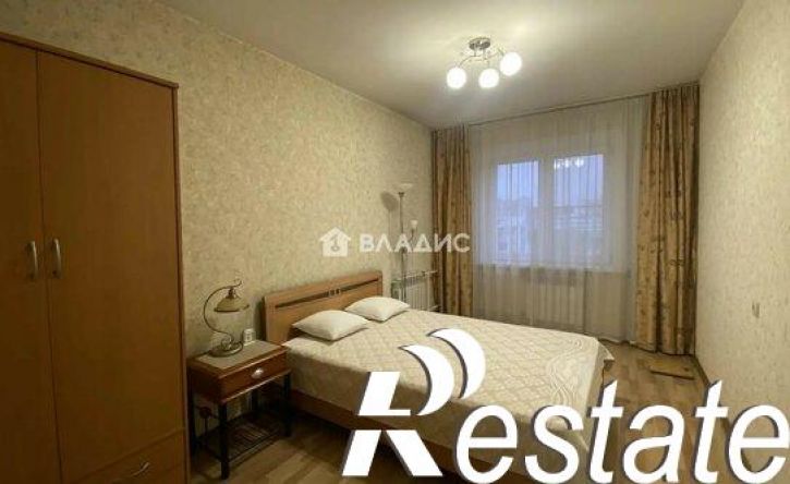 3-комн квартира проспект Строителей, 42,  д. 42