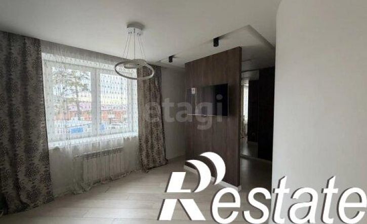 4-комн квартира микрорайон 140А, 17