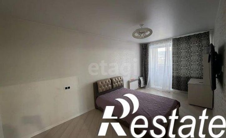 4-комн квартира микрорайон 140А, 17