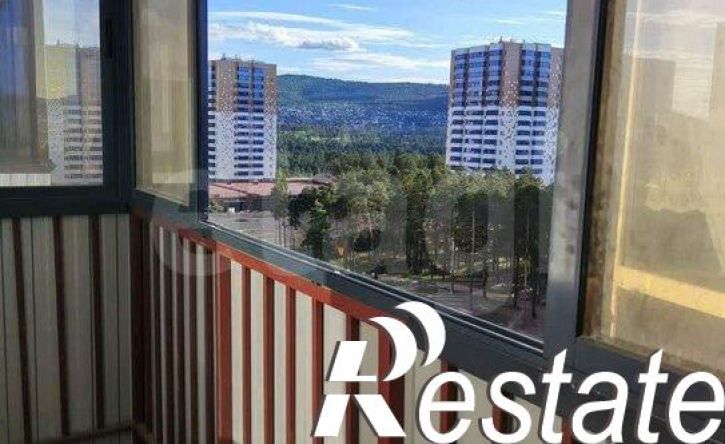 3-комн квартира микрорайон 140Б, 5
