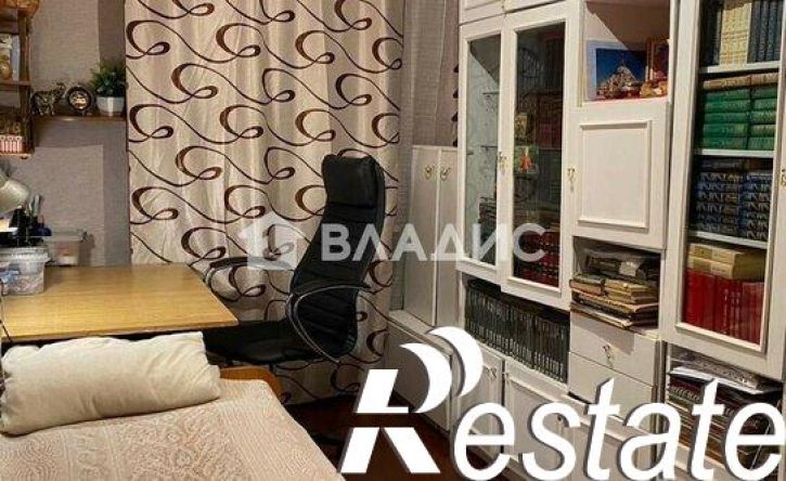 3-комн квартира ул Пугачева, 27,  д. 27