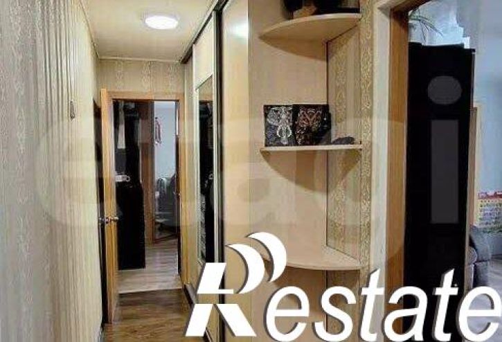 3-комн квартира улица Гарнаева, 20,  д. 20