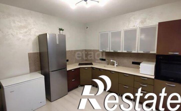 3-комн квартира улица Трубачеева, 8Б,  д. 8Б