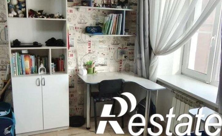 3-комн квартира улица Гагарина, 49,  д. 49